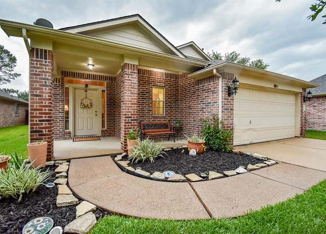 Property at 4030 Bentwood Cir, Dickinson, TX 77539, 3 beds, 2.5 baths