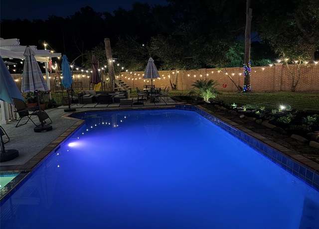 Property at 1718 Emerald Lake Ct, Houston, TX 77062, 4 beds, 2.5 baths