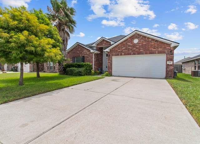 Property at 306 Edgewater Park Dr, Bacliff, TX 77518, 3 beds, 2 baths