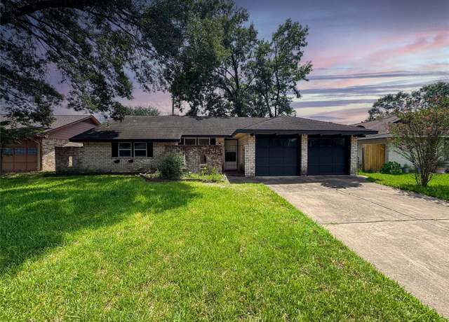 Property at 5122 Sandydale Ln, Houston, TX 77039, 3 beds, 2 baths