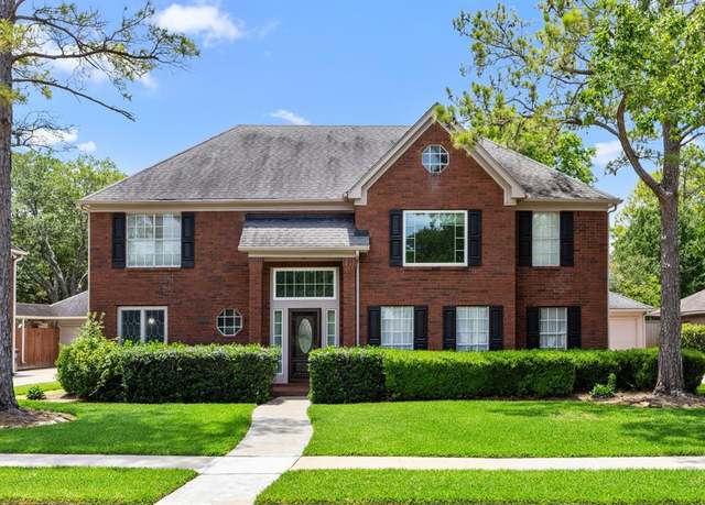 Property at 3218 Lakefield Blvd, Sugar Land, TX 77479, 4 beds, 2.5 baths