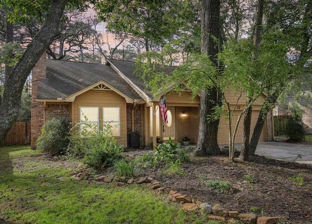 Property at 17 N Summer Star Ct, The Woodlands, TX 77380, 3 beds, 2.5 baths