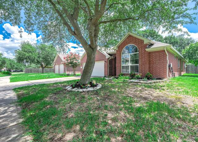 Property at 6210 Newbury Dr, Katy, TX 77449, 3 beds, 2 baths