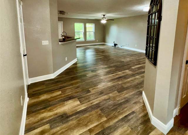 Property at 1212 Willow St, Baytown, TX 77520, 3 beds, 3 baths