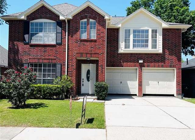 Property at 5530 Imperial Grove Dr, Houston, TX 77066, 4 beds, 2.5 baths
