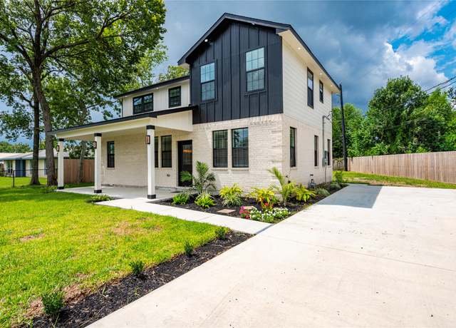 Property at 8031 Round Rock Dr, Houston, TX 77049, 3 beds, 3.5 baths