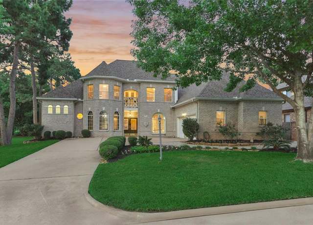 Property at 17 Bentwood Dr, Montgomery, TX 77356, 3 beds, 3.5 baths
