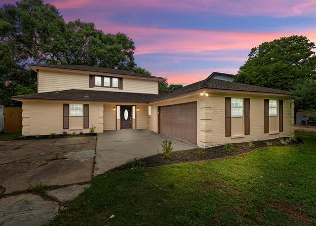 Property at 1819 Redwood Ct, Sugar Land, TX 77498, 3 beds, 2.5 baths