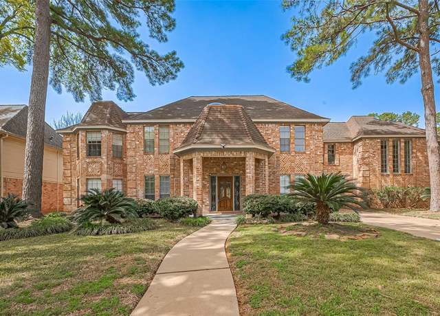 Property at 18307 Champion Forest Dr, Spring, TX 77379, 5 beds, 3.5 baths