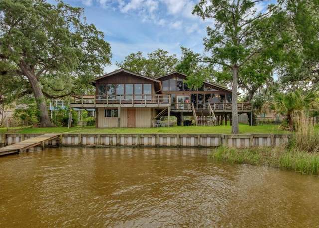 Property at 6348 County Road 659, Brazoria, TX 77422, 4 beds, 3 baths