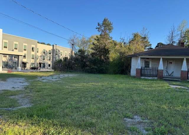 Property at 3117, 3115, 3107 Montgomery Rd, Huntsville, TX 77340