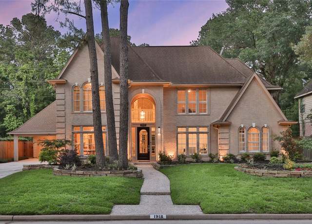 Property at 1918 Windy Green Dr, Houston, TX 77345, 6 beds, 3.5 baths