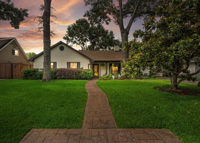 Property at 2323 Del Norte St, Houston, TX 77018, 4 beds, 2 baths