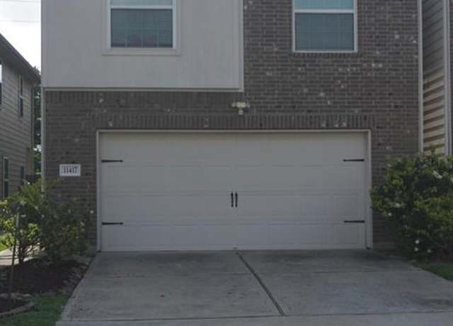 Property at 11417 Hackmatack Way, Houston, TX 77066, 4 beds, 2.5 baths