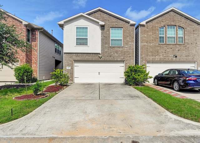 Property at 11417 Hackmatack Way, Houston, TX 77066, 4 beds, 2.5 baths
