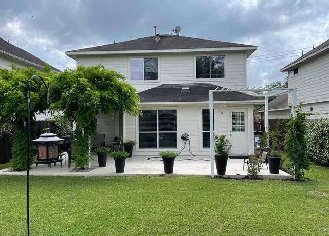 Property at 9207 Dairy View Ln, Houston, TX 77099, 3 beds, 2.5 baths