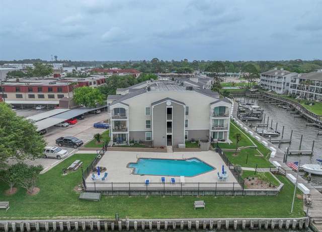 Property at 114 Yacht Club Ln #114, El Lago, TX 77586, 1 bed, 1 bath