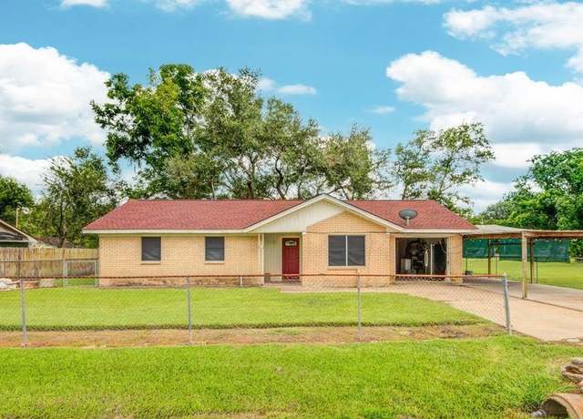 Property at 107 Langham St, Freeport, TX 77541, 3 beds, 2 baths