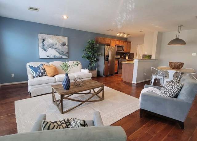 Property at 1515 Saulnier St, Houston, TX 77019, 2 beds, 2 baths