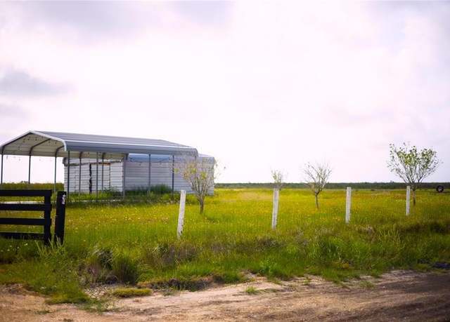 Property at 2757 Fairway Rd, Angleton, TX 77515