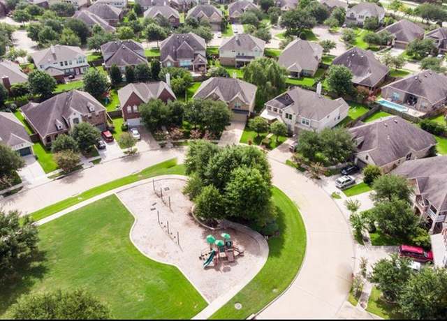 Property at 5515 E Terrace Gable Cir, Katy, TX 77494, 4 beds, 2.5 baths