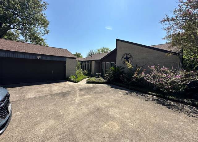 Property at 501 Pin Oak Dr, Baytown, TX 77520, 3 beds, 2 baths