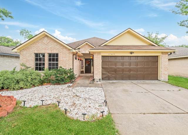 Property at 17023 Enchanted Cir W, Sugar Land, TX 77498, 3 beds, 2 baths