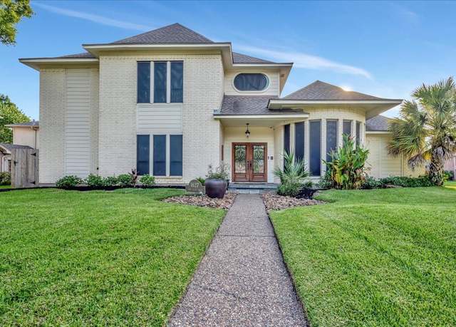 Property at 1627 Lake Bluff Dr, El Lago, TX 77586, 4 beds, 3 baths