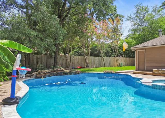 Property at 17926 Terranova West Dr, Spring, TX 77379, 4 beds, 3.5 baths