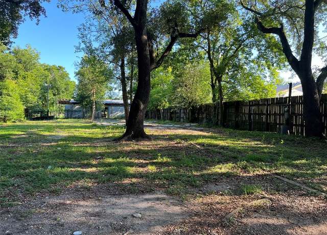 Property at 6910 Beela Rd, Houston, TX 77048