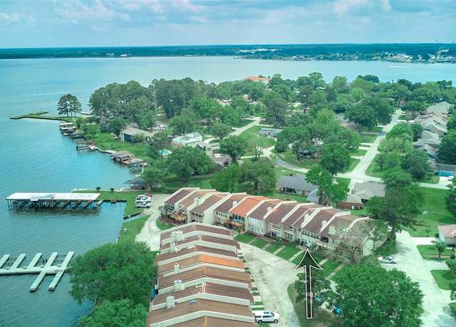 Property at 39 Regency Pt, Montgomery, TX 77356, 3 beds, 2 baths