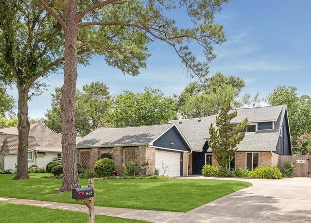 Property at 1426 Heathwood Dr, Houston, TX 77077, 3 beds, 2.5 baths