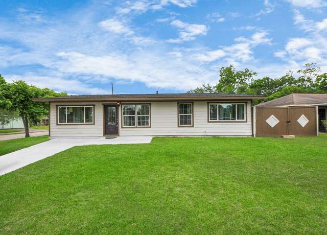 Property at 5903 Belneath St, Houston, TX 77033, 4 beds, 1 bath