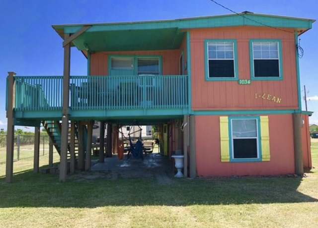 Property at 1034 Canal W, Crystal Beach, TX 77650, 3 beds, 1.5 baths