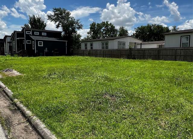 Property at 2602 Noble St, Houston, TX 77026