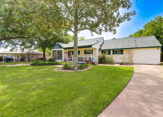 Property at 214 South St, Baytown, TX 77520, 3 beds, 1 bath