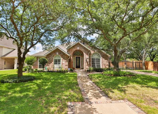 Property at 19610 Southern Maple Ln, Houston, TX 77094, 3 beds, 2.5 baths