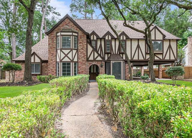 Property at 6307 Bayonne Dr, Spring, TX 77389, 6 beds, 4.5 baths