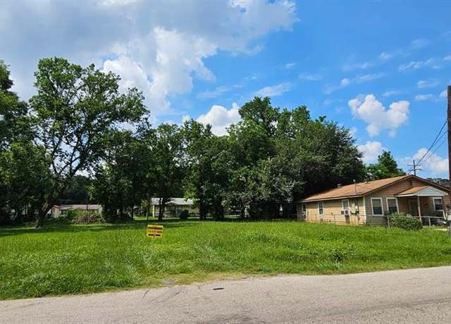 Property at 0 College, Conroe, TX 77301