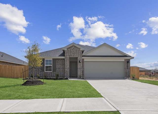 Property at 309 Robin St, Angleton, TX 77515, 4 beds, 2.5 baths
