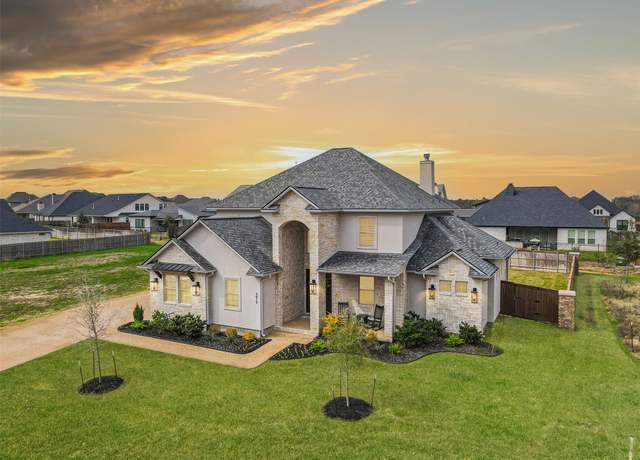 Property at 4819 Crystal Ridge Ct, College Station, TX 77845, 5 beds, 4.5 baths