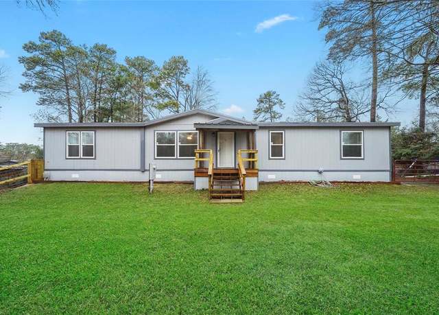 Property at 132 Deerwood St, Onalaska, TX 77360, 4 beds, 2 baths