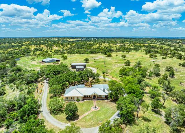 Property at 7158 S Us Highway 87, Fredericksburg, TX 78624, 4 beds, 4 baths