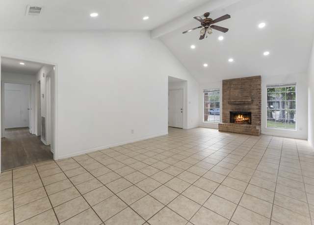 Property at 19822 Brightstone Dr, Humble, TX 77338, 4 beds, 2 baths