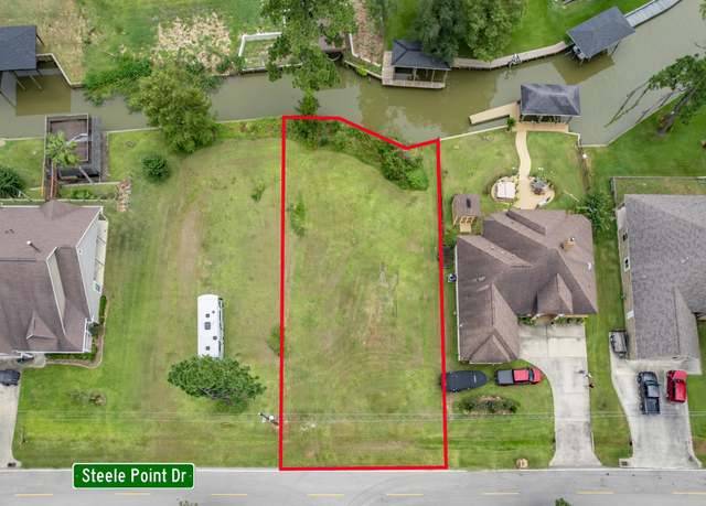 Property at 18222 Steele Point Dr, Crosby, TX 77532