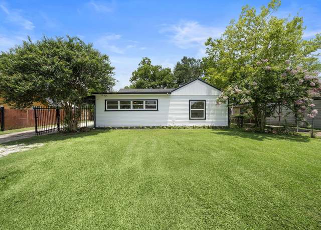 Property at 7711 Greenstone St, Houston, TX 77087, 3 beds, 2 baths