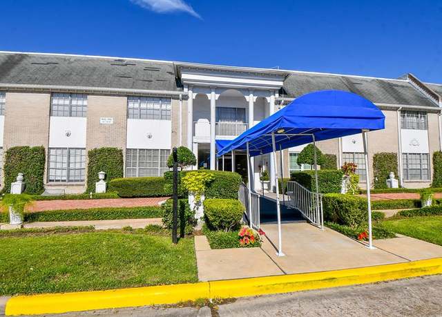 Property at 2700 Bellefontaine A6 St Unit A6, Houston, TX 77025, 1 bed, 1 bath