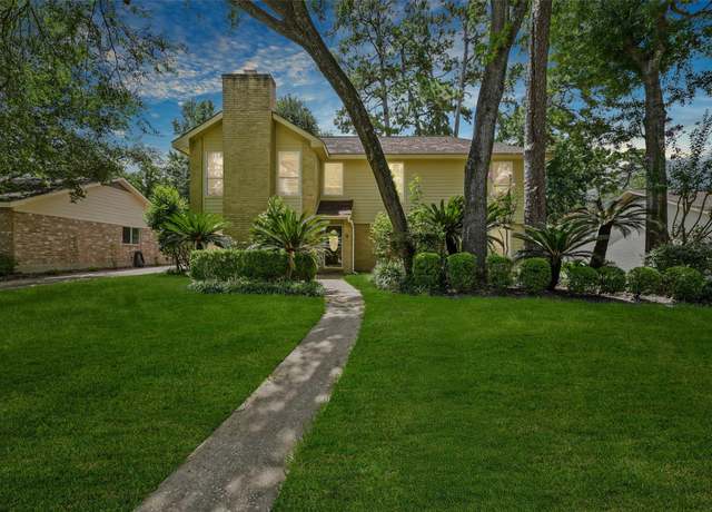 Property at 3810 Glenwood Springs Dr, Houston, TX 77345, 3 beds, 2.5 baths