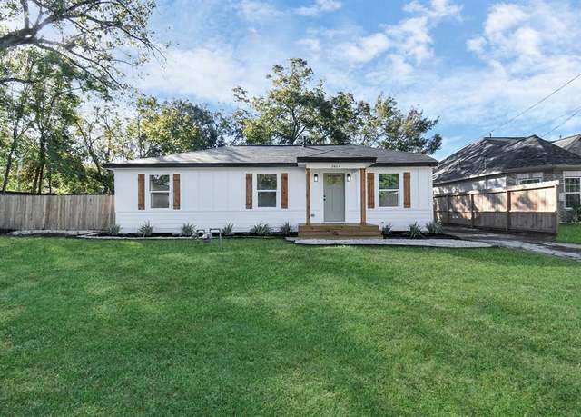 Property at 2604 Holly Ave, Pasadena, TX 77502, 3 beds, 2 baths