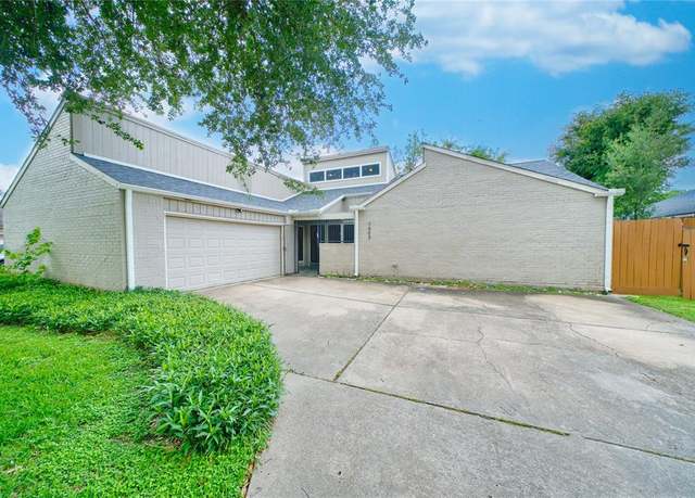 Property at 7903 Portal Dr, Houston, TX 77071, 3 beds, 2 baths